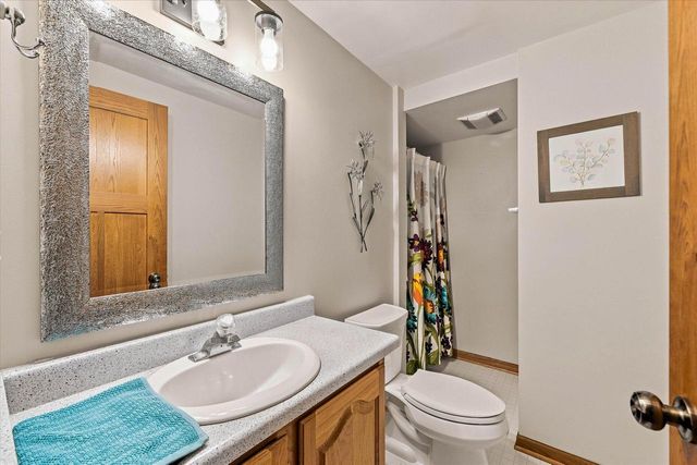 258 Clover LANE, Fredonia, WI 53021