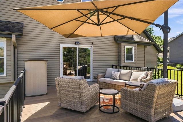 258 Clover LANE, Fredonia, WI 53021