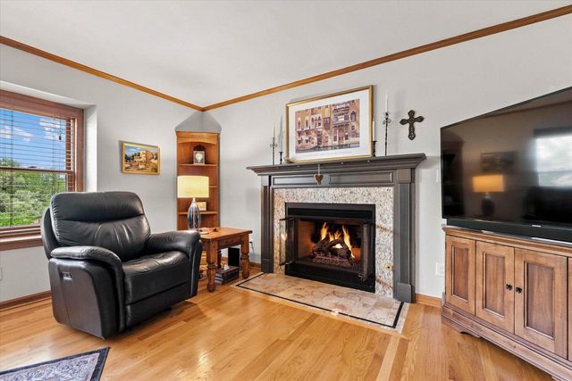 258 Clover LANE, Fredonia, WI 53021