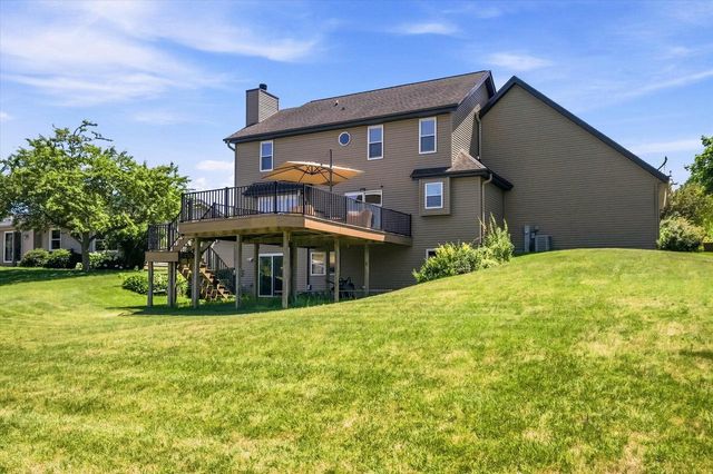 258 Clover LANE, Fredonia, WI 53021