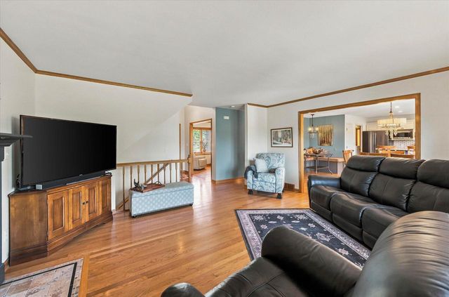 258 Clover LANE, Fredonia, WI 53021