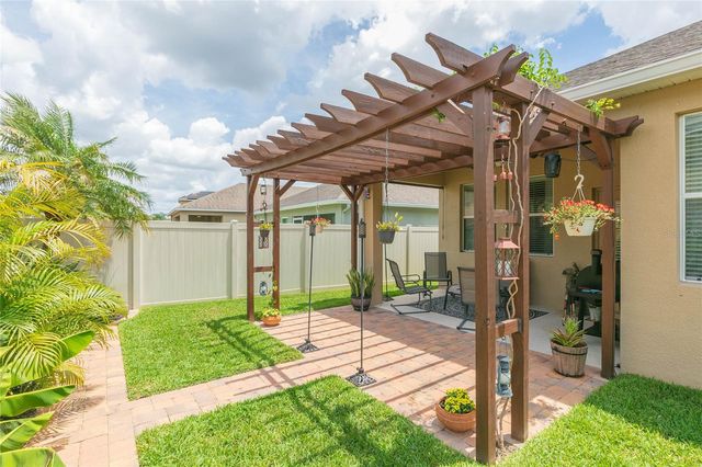 7017 FEATHER WOOD DRIVE, Ruskin, FL 33573