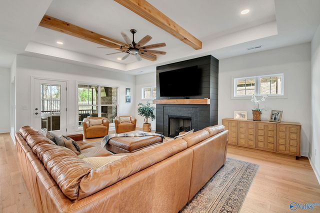 1904 Rosebury Lane SW, Huntsville, AL 35803