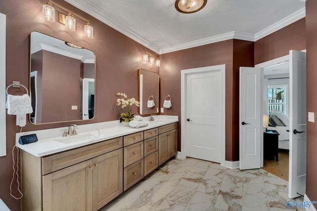 1904 Rosebury Lane SW, Huntsville, AL 35803