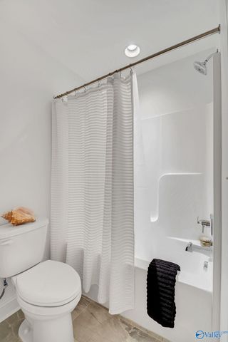 1904 Rosebury Lane SW, Huntsville, AL 35803