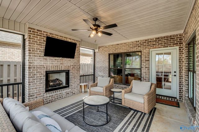 1904 Rosebury Lane SW, Huntsville, AL 35803