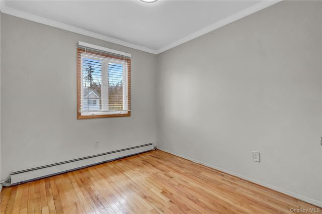 320 Idaho Street, Lindenhurst, NY 11757