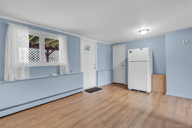 320 Idaho Street, Lindenhurst, NY 11757