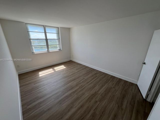 500 Bayview Drive 1120, Sunny Isles Beach, FL 33160
