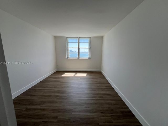 500 Bayview Drive 1120, Sunny Isles Beach, FL 33160
