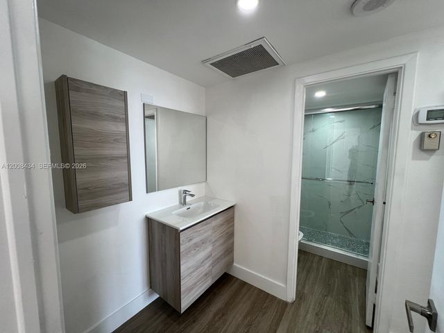 500 Bayview Drive 1120, Sunny Isles Beach, FL 33160