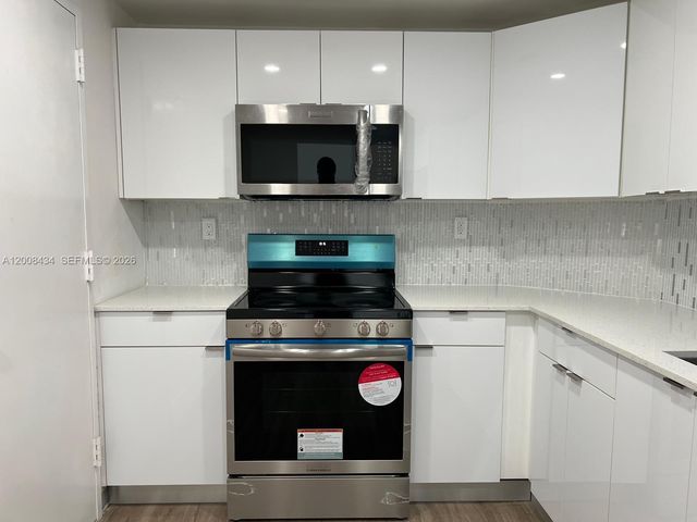 500 Bayview Drive 1120, Sunny Isles Beach, FL 33160