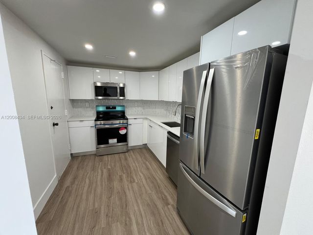 500 Bayview Drive 1120, Sunny Isles Beach, FL 33160