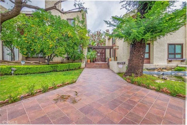 1244 Valley View Road 129, Glendale, CA 91202