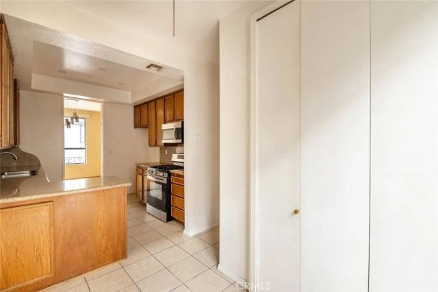 1244 Valley View Road 129, Glendale, CA 91202