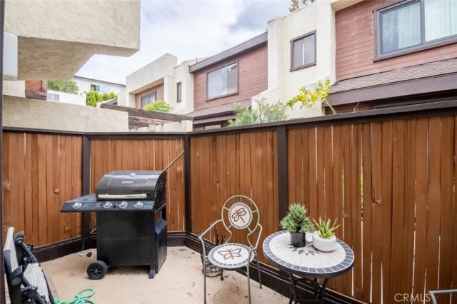 1244 Valley View Road 129, Glendale, CA 91202