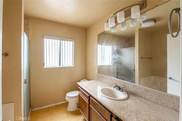 1244 Valley View Road 129, Glendale, CA 91202