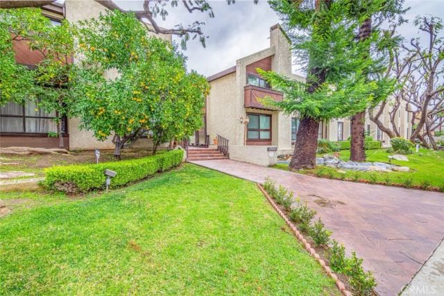 1244 Valley View Road 129, Glendale, CA 91202