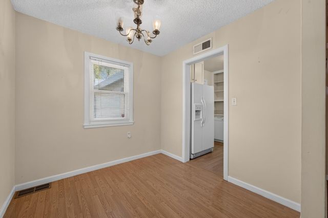 2204 Pyramid Way, Sacramento, CA 95821