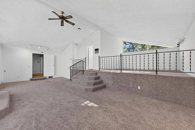 2204 Pyramid Way, Sacramento, CA 95821