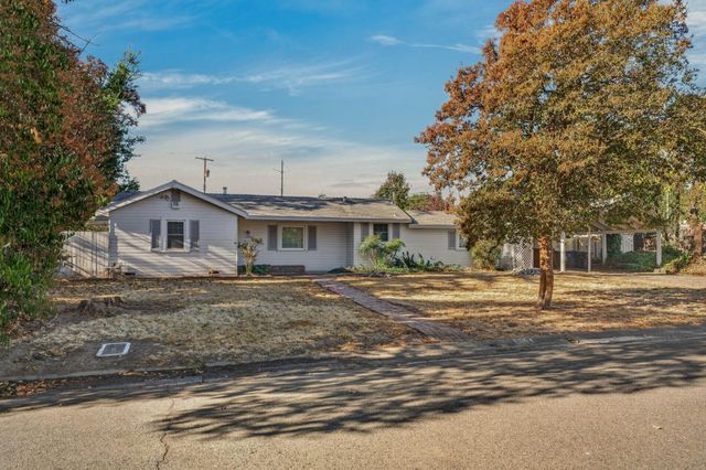 2204 Pyramid Way, Sacramento, CA 95821