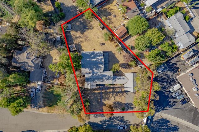 2204 Pyramid Way, Sacramento, CA 95821
