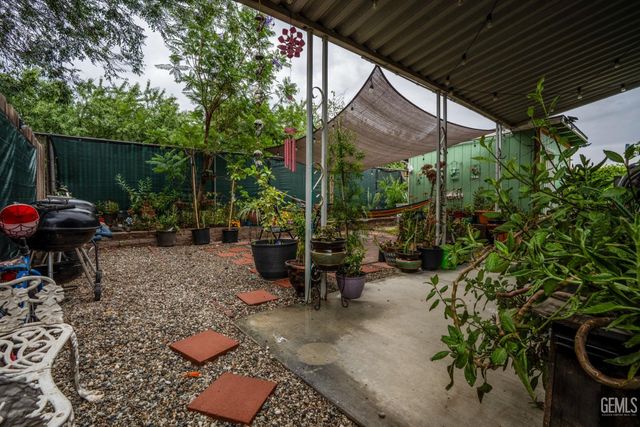 1301 Taft Highway 123, Bakersfield, CA 93307