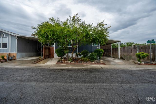 1301 Taft Highway 123, Bakersfield, CA 93307