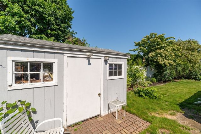 16 Laurent Road, Salem, MA 01970