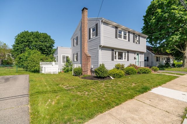 16 Laurent Road, Salem, MA 01970