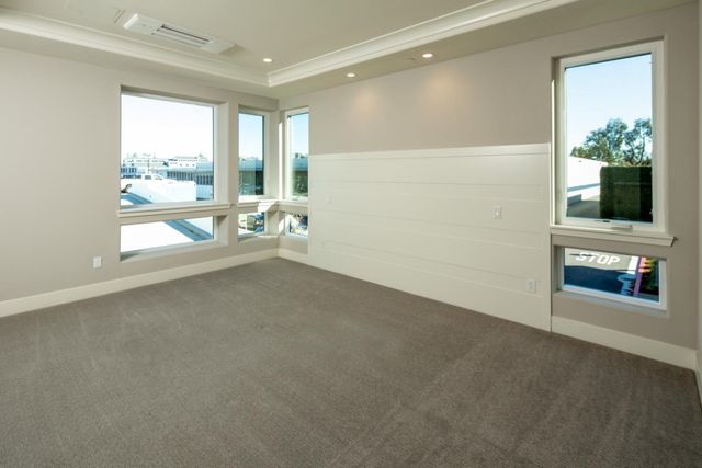 101 Acacia Lane, Palo Alto, CA 94306