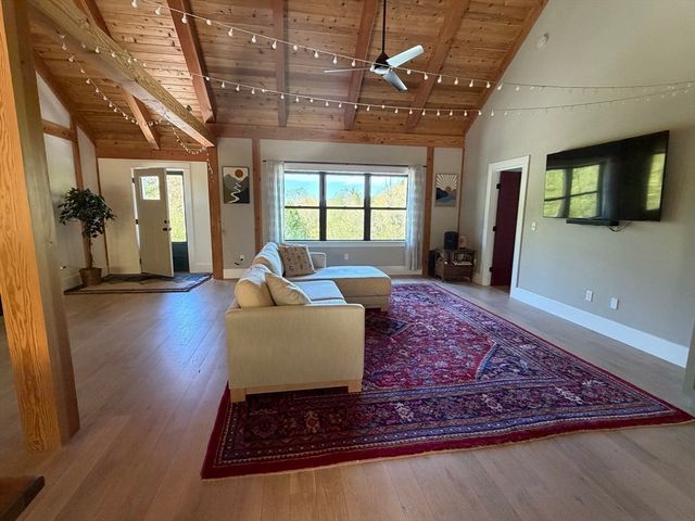 9 Hanks Hill Road, Westminster, MA 01473
