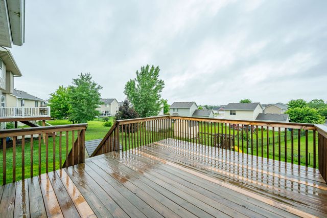 5204 NE Briarwood Drive, Ankeny, IA 50021