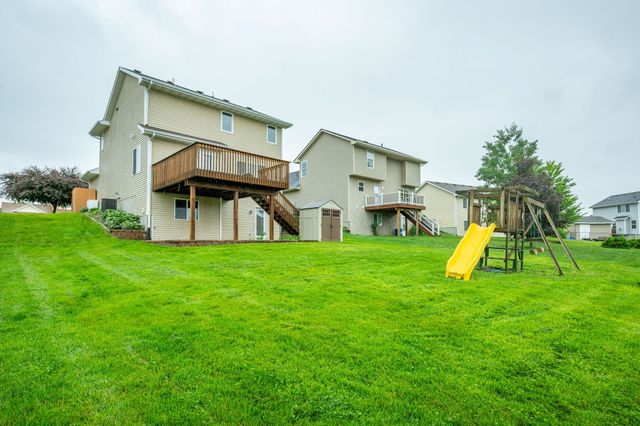 5204 NE Briarwood Drive, Ankeny, IA 50021