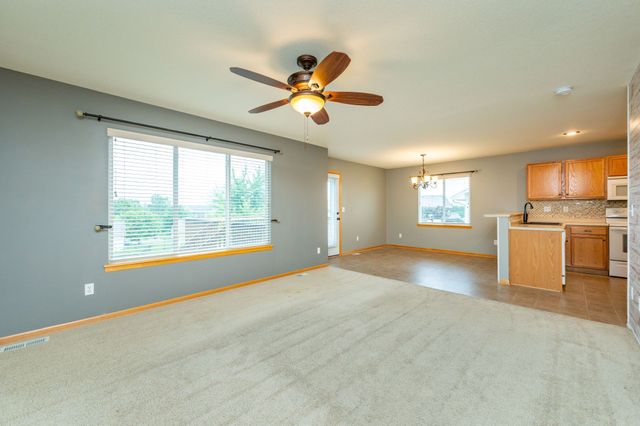 5204 NE Briarwood Drive, Ankeny, IA 50021