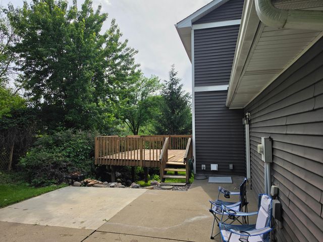 210 10th Street SE, New Prague, MN 56071