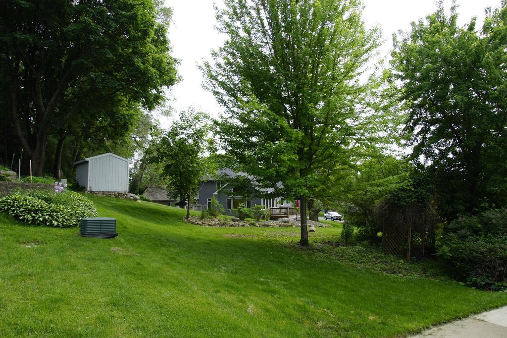 210 10th Street SE, New Prague, MN 56071
