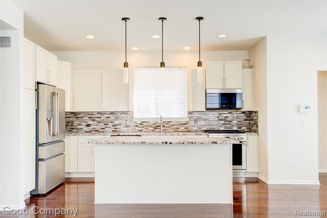 820 Baldwin Avenue, Royal Oak, MI 48067