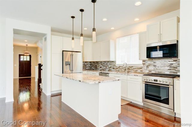 820 Baldwin Avenue, Royal Oak, MI 48067