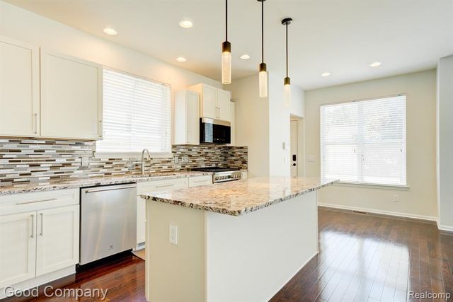 820 Baldwin Avenue, Royal Oak, MI 48067
