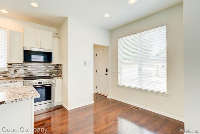 820 Baldwin Avenue, Royal Oak, MI 48067