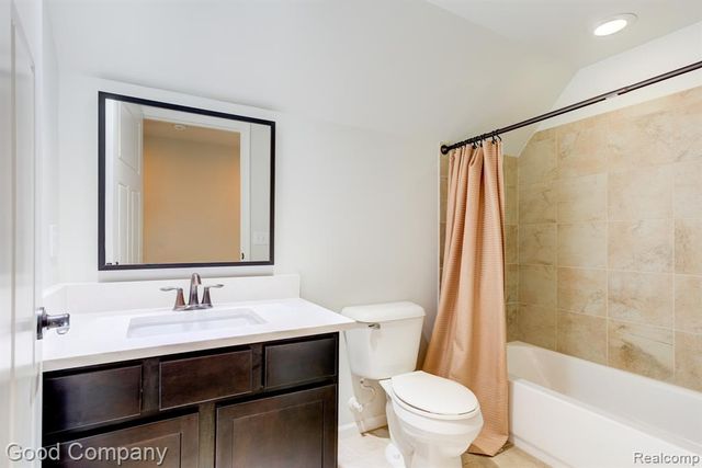 820 Baldwin Avenue, Royal Oak, MI 48067