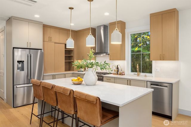 13131 NE 87th Lane, Kirkland, WA 98033