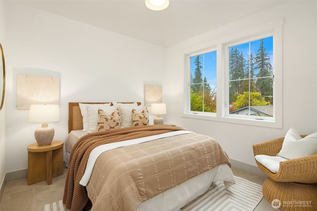 13131 NE 87th Lane, Kirkland, WA 98033