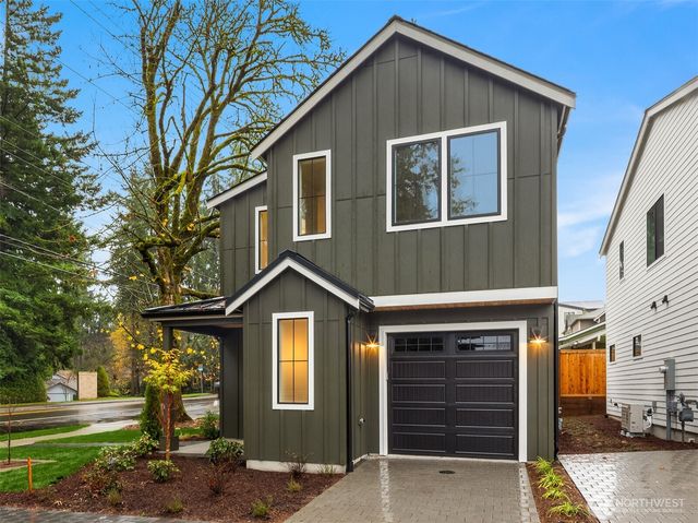 13131 NE 87th Lane, Kirkland, WA 98033