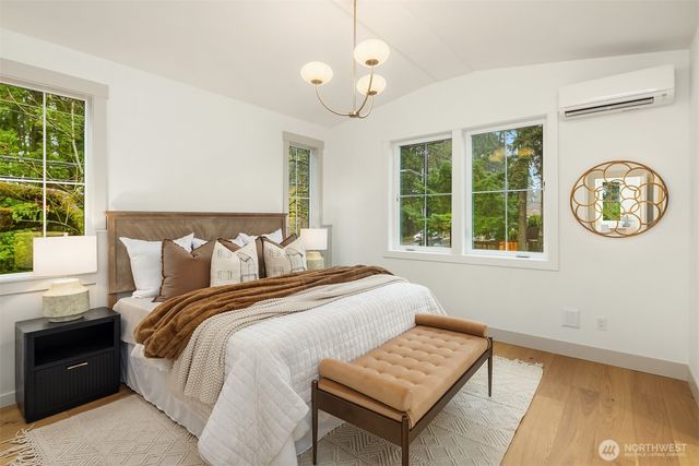 13131 NE 87th Lane, Kirkland, WA 98033
