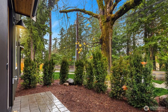 13131 NE 87th Lane, Kirkland, WA 98033