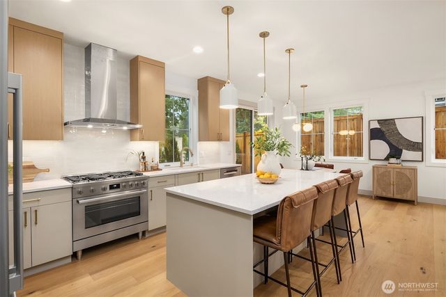 13131 NE 87th Lane, Kirkland, WA 98033