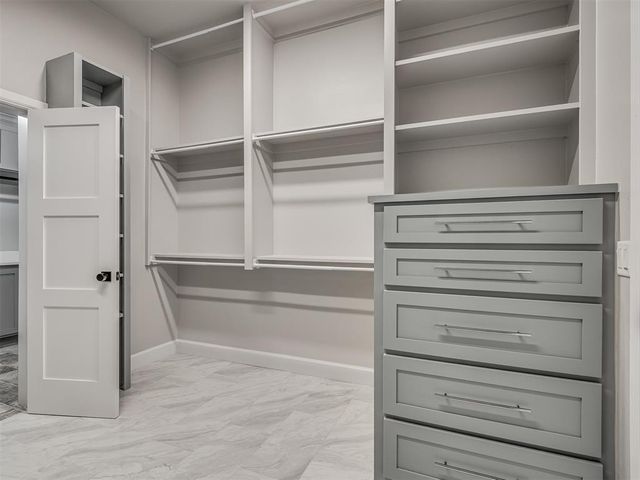 3124 Red Ridge Drive, Blanchard, OK 73010