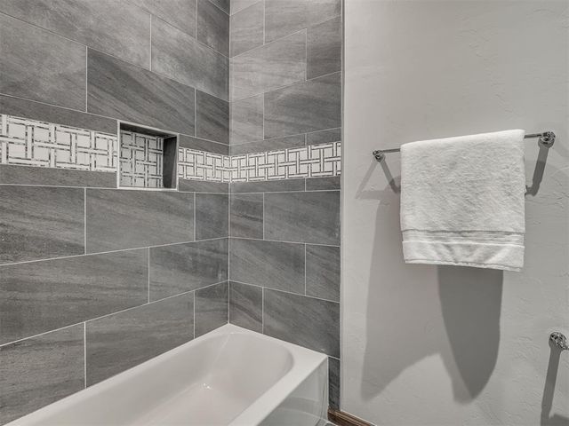 3124 Red Ridge Drive, Blanchard, OK 73010